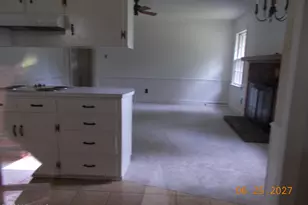 2209 Stanton Rd, Kinston, NC 28504 - Photo 3