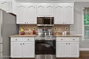 1205 Urania Dr, Raleigh, NC 27603 - Photo 9