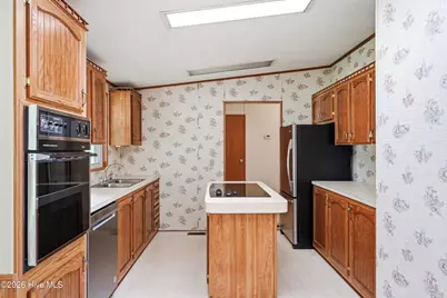 136 Champion Drive, Hampstead, NC 28443 - Photo 11