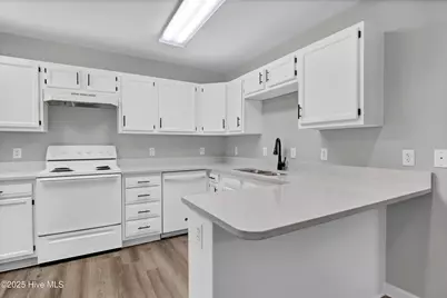 7413 Thais Trail, Wilmington, NC 28411 - Photo 9