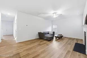 305 Ruby Baird Dr, Sneads Ferry, NC 28460 - Photo 5