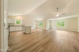 2567 Provence Dr SE, Bolivia, NC 28422 - Photo 7