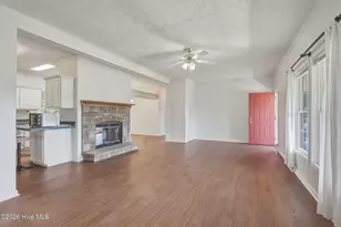 312 Martin Creek Dr, Beaufort, NC 28516 - Photo 5