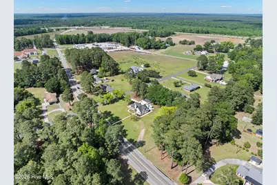 608 N East Street, Roseboro, NC 28382 - Photo 7