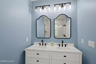 608 N East St, Roseboro, NC 28382 - Photo 31