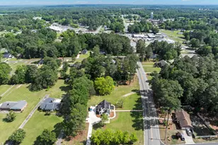 608 N East St, Roseboro, NC 28382 - Photo 5