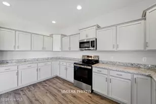 318 Black Hawk Dr, Jacksonville, NC 28546 - Photo 9