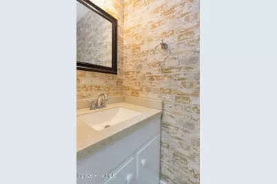 135 Devonshire Avenue W, West End, NC 27376 - Photo 21