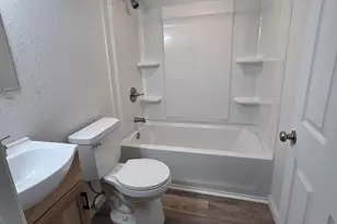 608 Parsonage St, Elizabeth City, NC 27909 - Photo 9