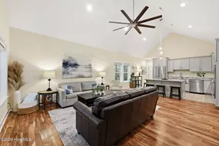 1425 Seafarer Dr, Oriental, NC 28571 - Photo 3