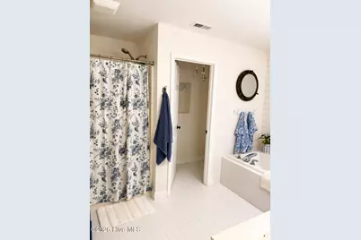 409 Commerce Avenue #B, Morehead City, NC 28557 - Photo 11