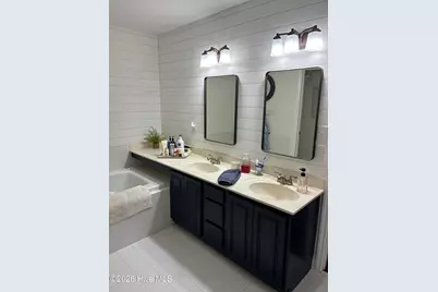 409 Commerce Avenue #B, Morehead City, NC 28557 - Photo 19