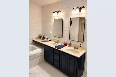 409 Commerce Avenue #B, Morehead City, NC 28557 - Photo 11