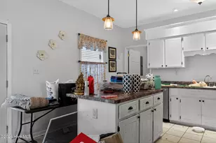 420 S Bond St, Rowland, NC 28383 - Photo 9