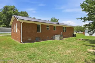 101 N Water St, Bayboro, NC 28515 - Photo 27