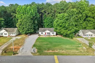 618 Lockwood Dr, Clayton, NC 27527 - Photo 17