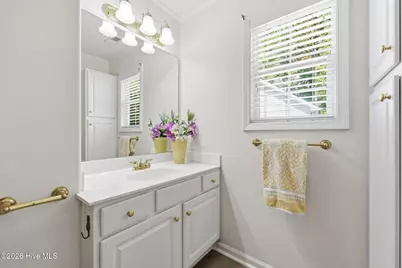 702 Hummingbird S, Swansboro, NC 28584 - Photo 29