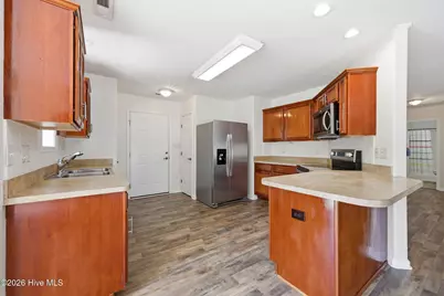 702 Hummingbird S, Swansboro, NC 28584 - Photo 17