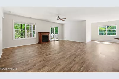 702 Hummingbird S, Swansboro, NC 28584 - Photo 9