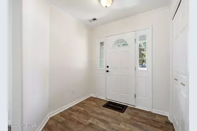 702 Hummingbird S, Swansboro, NC 28584 - Photo 9