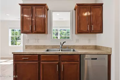 702 Hummingbird S, Swansboro, NC 28584 - Photo 19