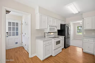 306 W Blackbeard Road W, Wilmington, NC 28409 - Photo 17
