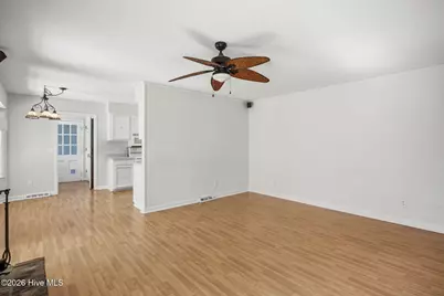 306 W Blackbeard Road W, Wilmington, NC 28409 - Photo 21