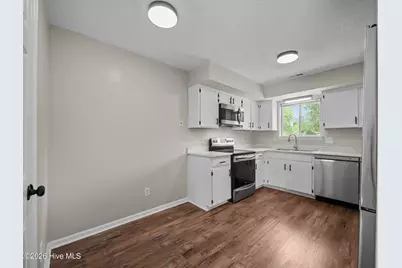 511 Crissy Drive, Jacksonville, NC 28540 - Photo 11