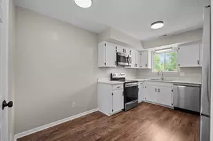511 Crissy Dr, Jacksonville, NC 28540 - Photo 11