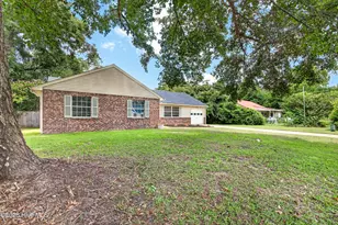 511 Crissy Dr, Jacksonville, NC 28540 - Photo 3