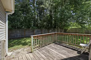 409 Spring Dr, Jacksonville, NC 28540 - Photo 9