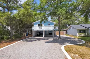 135 NW 3rd St, Oak Island, NC 28465 - Photo 3