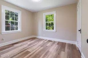 209 N Thompson St, Whiteville, NC 28472 - Photo 21