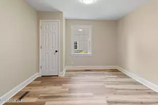 209 N Thompson St, Whiteville, NC 28472 - Photo 19