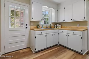 209 N Thompson St, Whiteville, NC 28472 - Photo 7