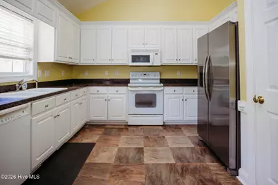 2625 Camille Drive, Winterville, NC 28590 - Photo 5