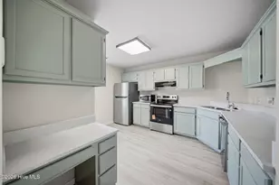 2704 Manor Ct, Wilmington, NC 28405 - Photo 13