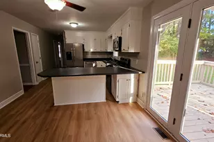 734 Jeffrey St, Jacksonville, NC 28540 - Photo 3