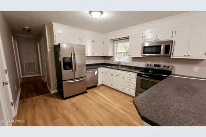 734 Jeffrey Street, Jacksonville, NC 28540 - Photo 5