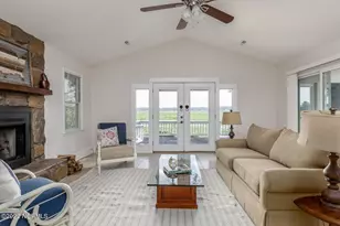 647 Castleberry Ct, Vass, NC 28394 - Photo 5