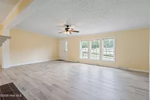 195 Bellhammon Forest Dr, Rocky Point, NC 28457 - Photo 7