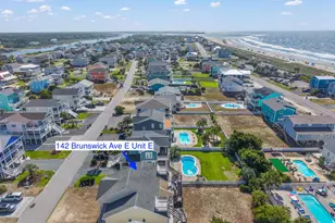 142 Brunswick Ave E, Holden Beach, NC 28462 - Photo 5