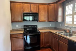 101 E Rhode Island Ave, Southern Pines, NC 28387 - Photo 11