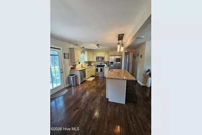 103 N Hill Court, Jacksonville, NC 28540 - Photo 5