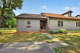 2906 Derby Dr, Kinston, NC 28504 - Photo 1