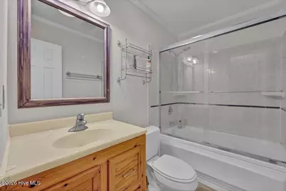 122 E Brandywine Circle E, Wilmington, NC 28411 - Photo 17