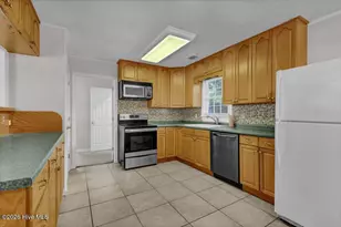 122 E Brandywine Circle E, Wilmington, NC 28411 - Photo 7