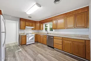 526 N A St, Bridgeton, NC 28519 - Photo 13