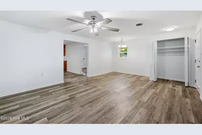 526 N A Street, Bridgeton, NC 28519 - Photo 11