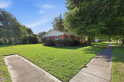 526 N A Street, Bridgeton, NC 28519 - Photo 33